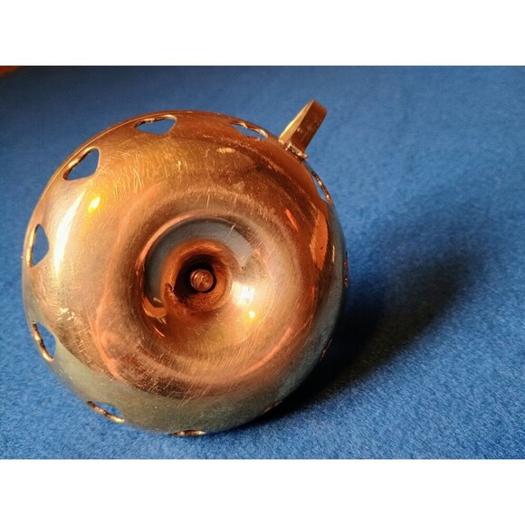 Vintage Scandinavian Brass Mid-century Heart Border Candle Holder - Picture 4 of 5